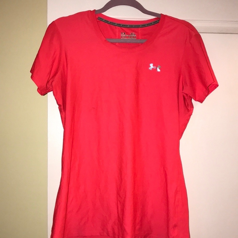 Under Armour Heat Gear Hot pink Training Shirt
